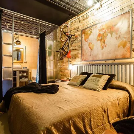 Semiloft Romantico E Industrial Apartment